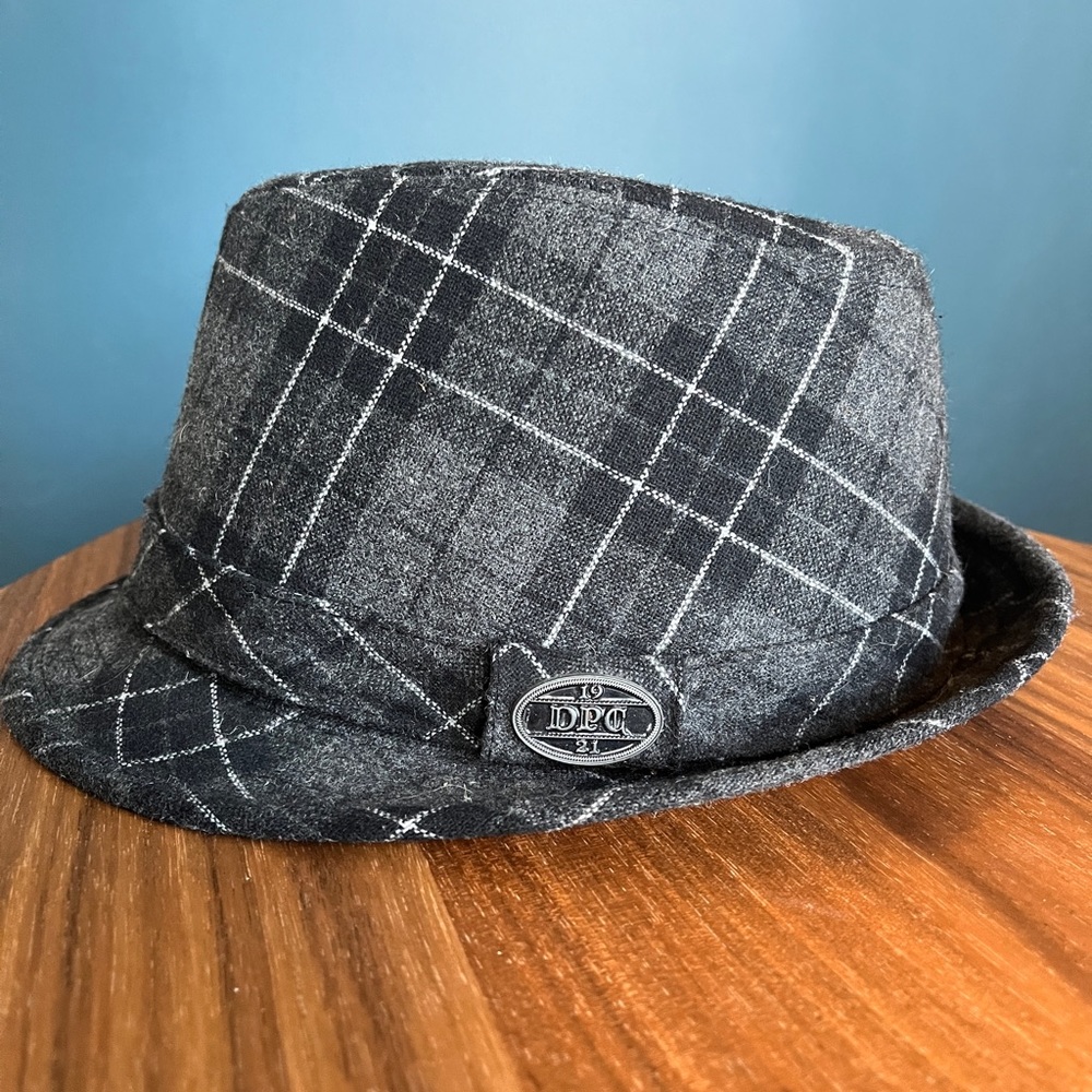 Dorfman Hat Co. Black & Grey Fedora | Short Brim | Large